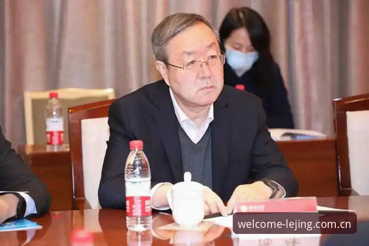 乐竞体育下载 资深球迷陈峰分享:曼联中场双星计划深度解析——在乐竞体育平台追踪最新转会动态